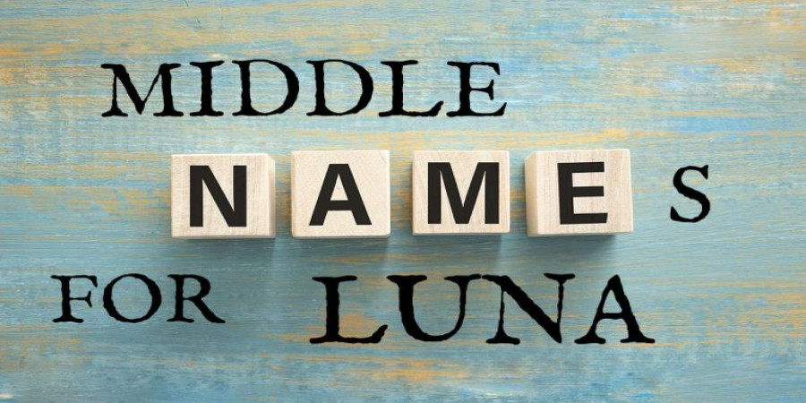 25 Enchanting Middle Names for Luna (With Meanings)