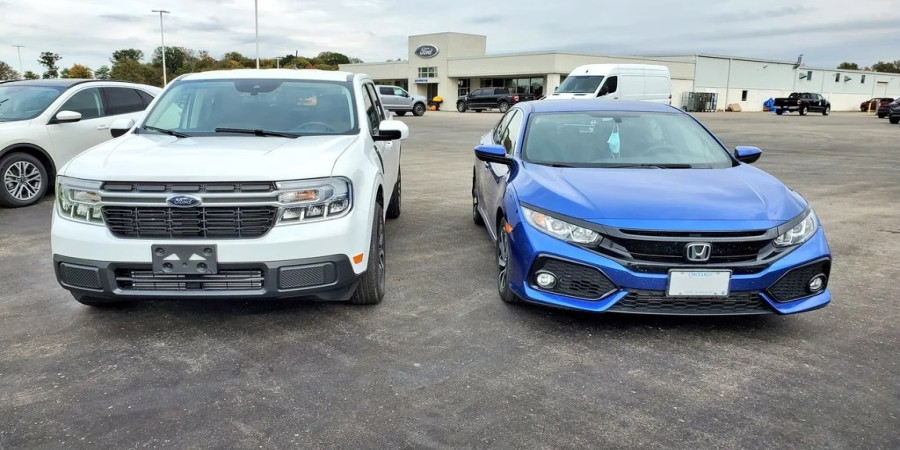 Ford Maverick vs. Honda Civic: Choosing the Right Compact Vehicle for You