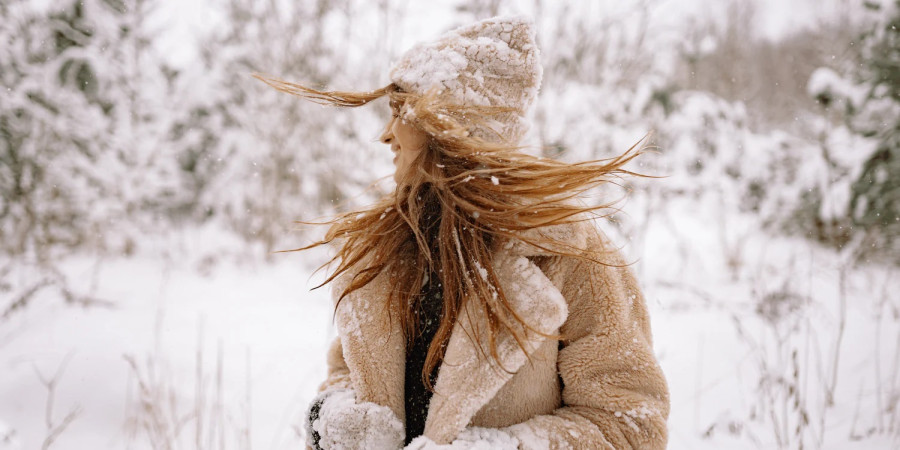 Combat Dry Winter Hair: Essential Tips for Hydration